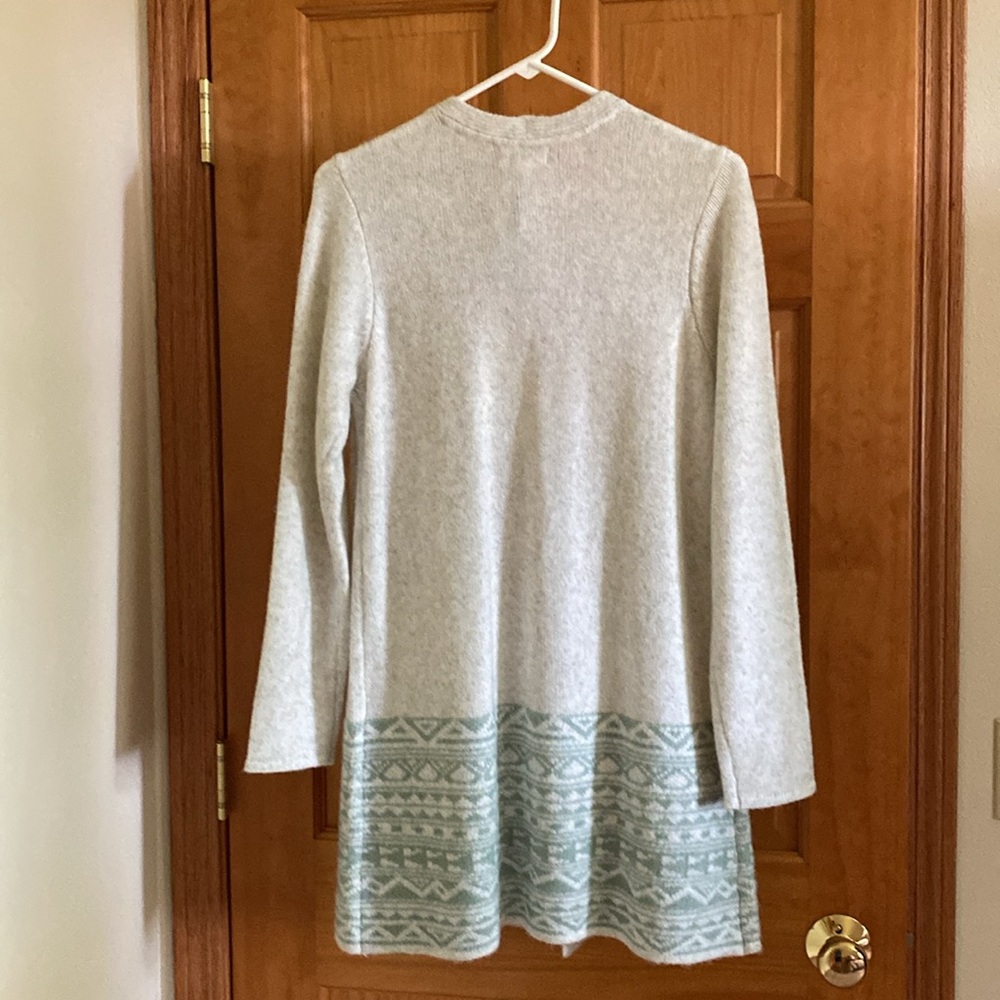 Cardigan - Picture 2 of 4